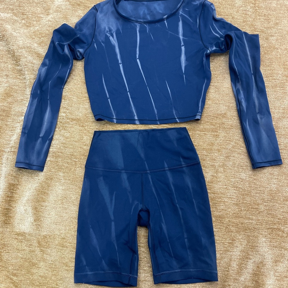 Lululemon 2 pc. Wunder Train high rise shorts w/ cropped top sun bleached navy